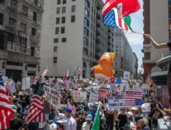 Aksi Unjuk Rasa “No Kings” Digelar Serentak di 50 Negara Bagian AS