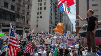 Aksi Unjuk Rasa “No Kings” Digelar Serentak di 50 Negara Bagian AS