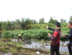 Warga dan TNI Kompak! Pontianak Gelar Gotong Royong Massal Bersihkan Parit Pangeran